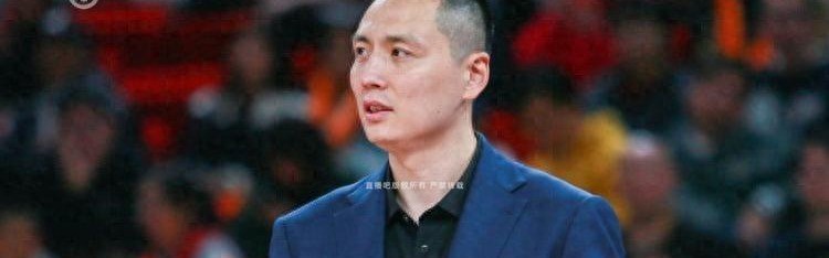 开云体育-上海男篮主帅比杨鸣帅，41岁婚姻状况引猜测